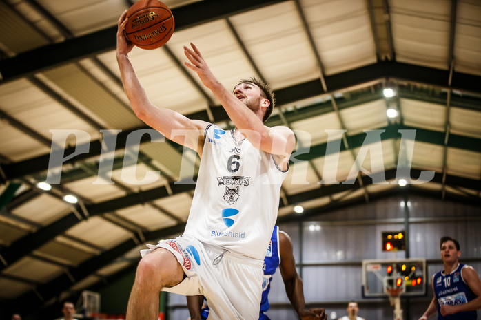 Basketball, Basketball Austria Cup 2021/22, 1/4 Finale, Vienna D.C. Timberwolves, UNGER STEEL Gunners Oberwart, Nemanja Nikolic (6)
