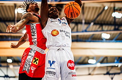 Basketball, win2day Basketball Superliga 2023/24, Grunddurchgang Runde 15, Oberwart Gunners, Traiskirchen Lions, Shaquille Rombley (5)