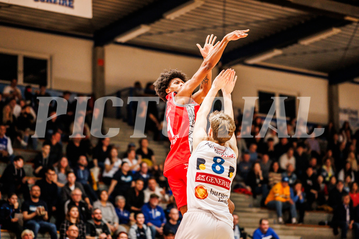 Basketball, win2day Basketball Superliga 2023/24, Grunddurchgang Runde 15, Oberwart Gunners, Traiskirchen Lions, Demarcus Demonia (4)
