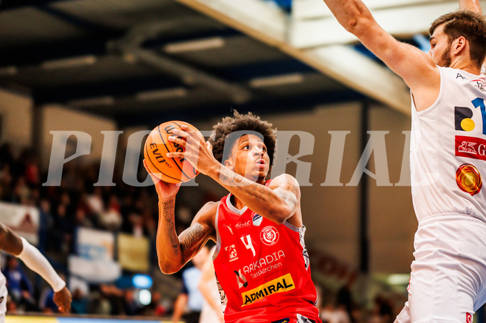 Basketball, win2day Basketball Superliga 2023/24, Grunddurchgang Runde 15, Oberwart Gunners, Traiskirchen Lions, Demarcus Demonia (4)