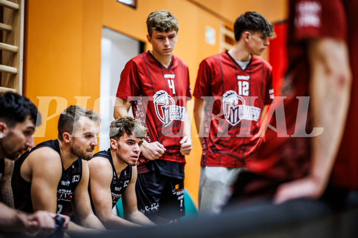 Basketball, Basketball Zweite Liga 2024/25, Grunddurchgang 6.Runde, Vienna Timberwolves, Mistelbach Mustangs, Moritz Czehowsky (7)