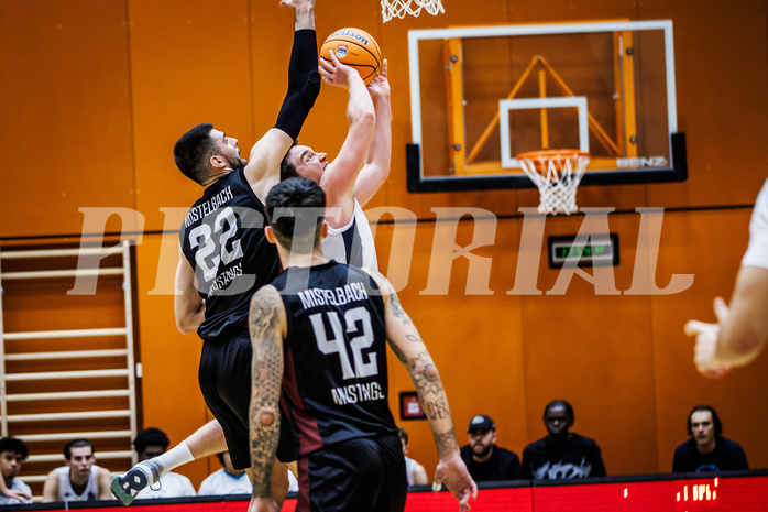 Basketball, Basketball Zweite Liga 2024/25, Grunddurchgang 6.Runde, Vienna Timberwolves, Mistelbach Mustangs, Viktor Vasat (22), Philipp D'Angelo (9)