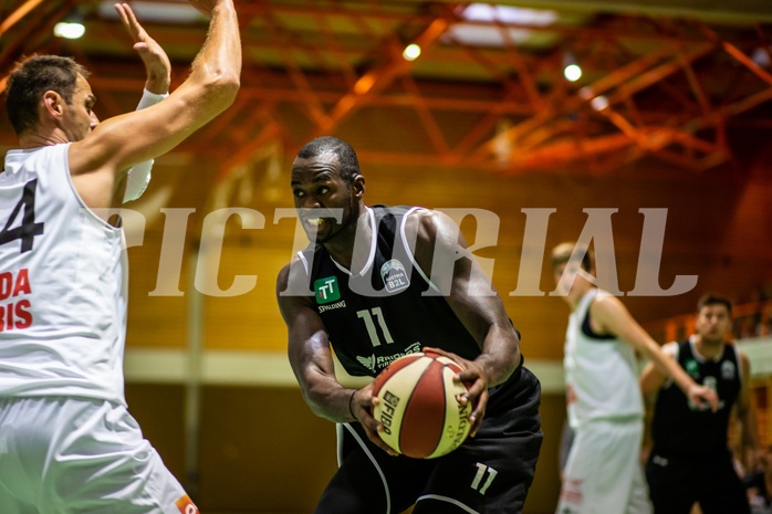 Basketball, Basketball Zweite Liga, Grunddurchgang 1.Runde, COLDA MARIS BBC Nord Dragonz, Swarco Raiders Tirol, John Franklyn Gardiner (11)