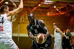 Basketball, Basketball Zweite Liga, Grunddurchgang 1.Runde, COLDA MARIS BBC Nord Dragonz, Swarco Raiders Tirol, John Franklyn Gardiner (11)