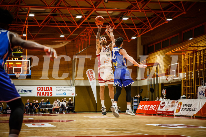 Basketball, Basketball Austria, Cup Final Four 2021/22 
Halbfinale 2, BC Vienna, Gmunden Swans, Ivan Siriscevic (17)