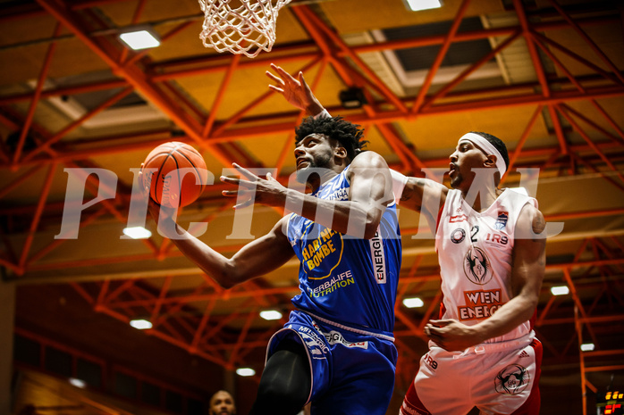 Basketball, Basketball Austria, Cup Final Four 2021/22 
Halbfinale 2, BC Vienna, Gmunden Swans, Stephon Jelks (15)