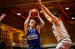 Basketball, Basketball Austria, Cup Final Four 2021/22 
Halbfinale 1, BBC Nord Dragonz, Oberwart Gunners, Travis Atson (4)