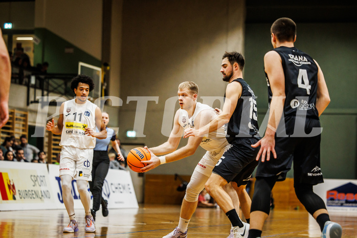 Basketball, Basketball Zweite Liga 2024/25, Grunddurchgang 13.Runde, Mattersburg Rocks, Güssing Blackbirds, Asdren Drew Koka (22)