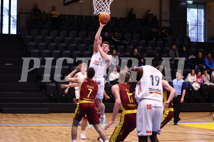 22.12.2024, Graz, Raiffeisen Sportpark Graz, Basketball Zweite Liga 2024/25, Grunddurchgang, Runde 13, Future Team Steiermark vs Safare Traiskirchen Lions NexGen