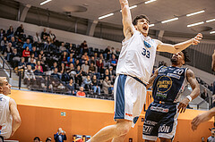 Basketball, Win2Day Superliga 2022/23, Grunddurchgang 8.Runde, Vienna Timberwolves, Gmunden Swans, Chris Vogt (33)