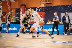 Basketball, Win2Day Superliga 2022/23, Grunddurchgang 8.Runde, Vienna Timberwolves, Gmunden Swans, Benedikt Güttl (7), Jakob Szkutta (10)