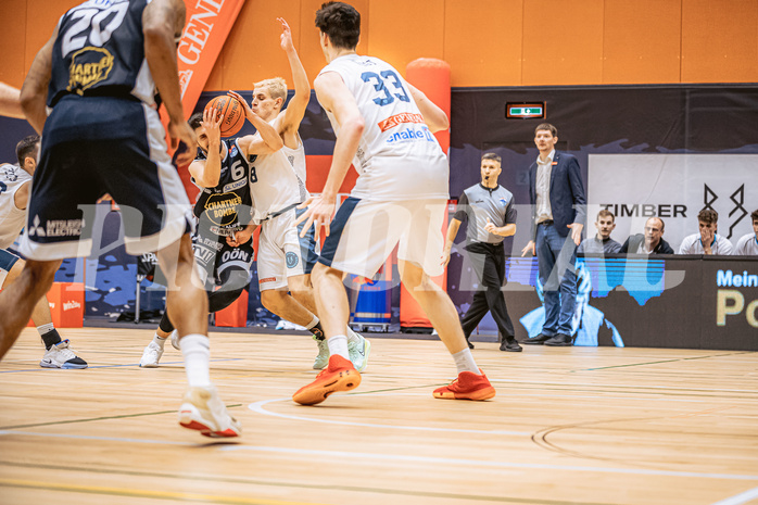 Basketball, Win2Day Superliga 2022/23, Grunddurchgang 8.Runde, Vienna Timberwolves, Gmunden Swans, Daniel Friedrich (6)