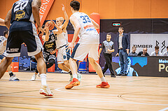 Basketball, Win2Day Superliga 2022/23, Grunddurchgang 8.Runde, Vienna Timberwolves, Gmunden Swans, Daniel Friedrich (6)