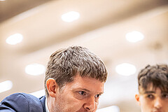Basketball, Win2Day Superliga 2022/23, Grunddurchgang 8.Runde, Vienna Timberwolves, Gmunden Swans, Hubert Schmidt (Head Coach)