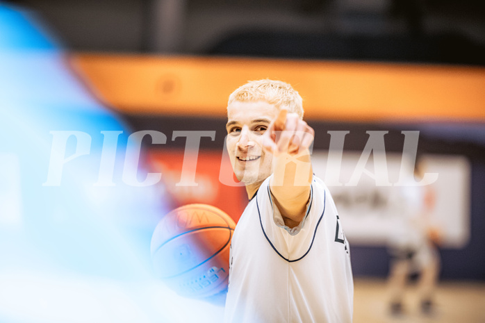 Basketball, Win2Day Superliga 2022/23, Grunddurchgang 8.Runde, Vienna Timberwolves, Gmunden Swans, Elias Wlasak (8)
