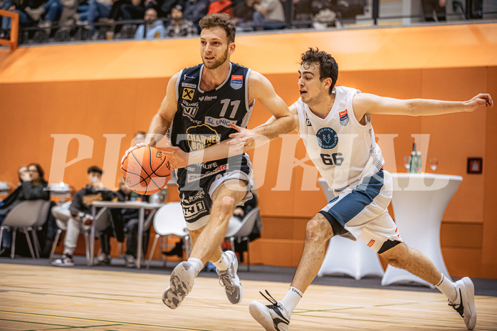 Basketball, Win2Day Superliga 2022/23, Grunddurchgang 8.Runde, Vienna Timberwolves, Gmunden Swans, Lukas Schartmüller (11), Paul Rotter (66)