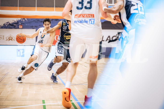 Basketball, Win2Day Superliga 2022/23, Grunddurchgang 8.Runde, Vienna Timberwolves, Gmunden Swans, Paul Rotter (66)