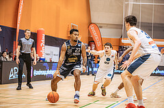 Basketball, Win2Day Superliga 2022/23, Grunddurchgang 8.Runde, Vienna Timberwolves, Gmunden Swans, Dwayne Lautier-Ogunleye (23)