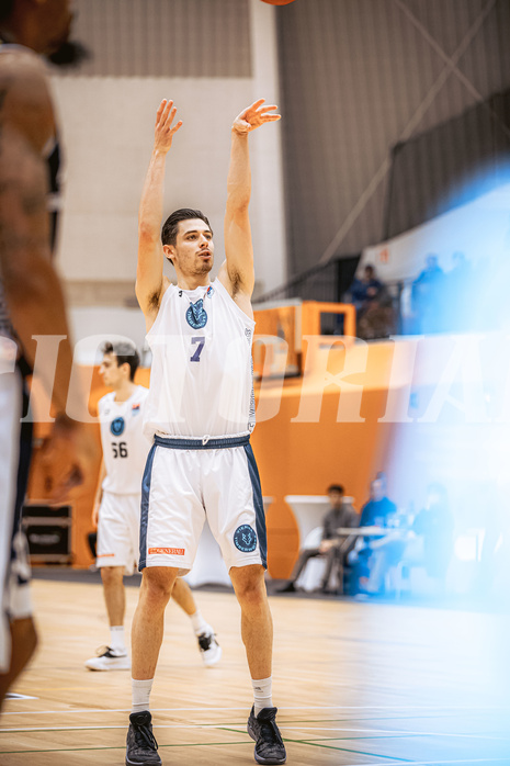 Basketball, Win2Day Superliga 2022/23, Grunddurchgang 8.Runde, Vienna Timberwolves, Gmunden Swans, Robbe Janssens (7)
