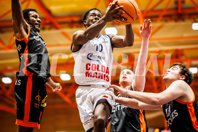Basketball, win2day Basketball Superliga 2023/224, 5.Qualifikationsrunde, BBC Nord Dragonz, Fürstenfeld Panthers, Austen Awosika (10)