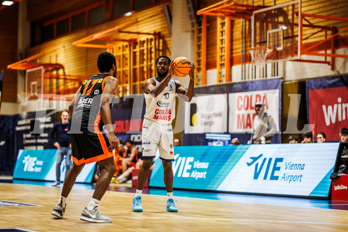 Basketball, win2day Basketball Superliga 2023/224, 5.Qualifikationsrunde, BBC Nord Dragonz, Fürstenfeld Panthers, Austen Awosika (10)