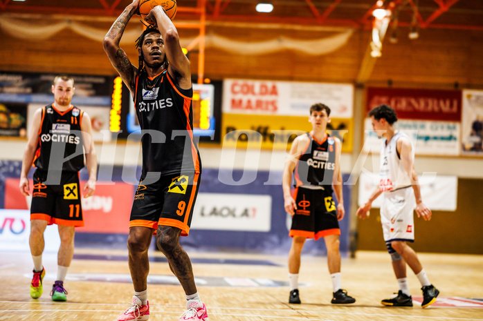 Basketball, win2day Basketball Superliga 2023/224, 5.Qualifikationsrunde, BBC Nord Dragonz, Fürstenfeld Panthers, Alonzo Campbell (9)