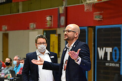 Basketball Superliga 2020/21, Grunddurchgang 8. Runde Flyers Wels vs. BC Vienna, Sebastian Waser (Head Coach), Stephan Frost (Ass. Coach),


