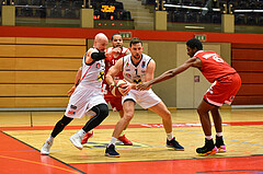 Basketball Superliga 2020/21, Grunddurchgang 8. Runde Flyers Wels vs. BC Vienna, Christian Von Fintel (27), Davor Lamesic (7), Duke Shelton (6),


