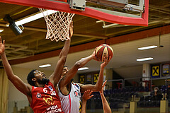 Basketball Superliga 2020/21, Grunddurchgang 8. Runde Flyers Wels vs. BC Vienna, Duke Shelton (6), Jarvis Ray (22), Alex Robinson (8),


