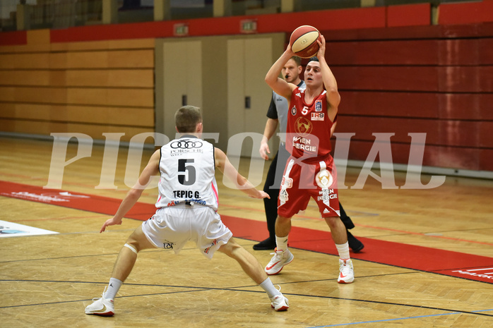 Basketball Superliga 2020/21, Grunddurchgang 8. Runde Flyers Wels vs. BC Vienna, Mustafa Hassan Zadeh (5),Gavrilo Tepic (5),



