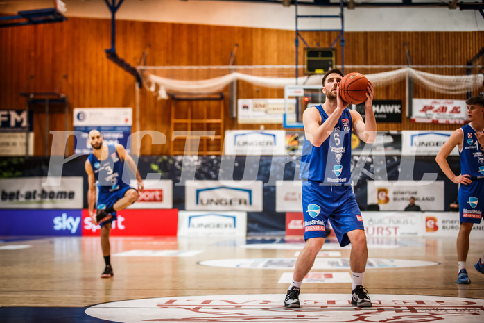 Basketball, bet-at-home Basketball Superliga 2021/22, Grunddurchgang Runde 14, Oberwart Gunners, Vienna D.C. Timberwolves, Nemanja Nikolic (6)