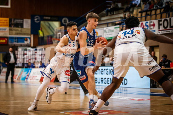 Basketball, bet-at-home Basketball Superliga 2021/22, Grunddurchgang Runde 14, Oberwart Gunners, Vienna D.C. Timberwolves, Jakob Lohr (12)