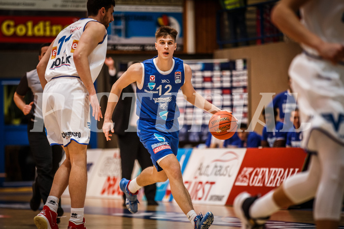 Basketball, bet-at-home Basketball Superliga 2021/22, Grunddurchgang Runde 14, Oberwart Gunners, Vienna D.C. Timberwolves, Jakob Lohr (12)