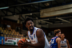 Basketball, bet-at-home Basketball Superliga 2021/22, Grunddurchgang Runde 14, Oberwart Gunners, Vienna D.C. Timberwolves, Emondre Rickman (14)