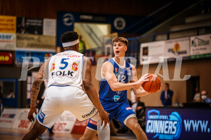 Basketball, bet-at-home Basketball Superliga 2021/22, Grunddurchgang Runde 14, Oberwart Gunners, Vienna D.C. Timberwolves, #Jakob Lohr (12)