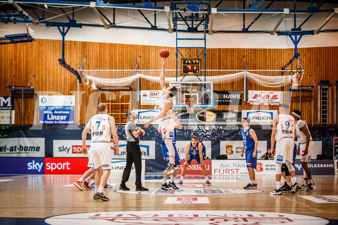 Basketball, bet-at-home Basketball Superliga 2021/22, Grunddurchgang Runde 14, Oberwart Gunners, Vienna D.C. Timberwolves, Tyler Creammer (10)