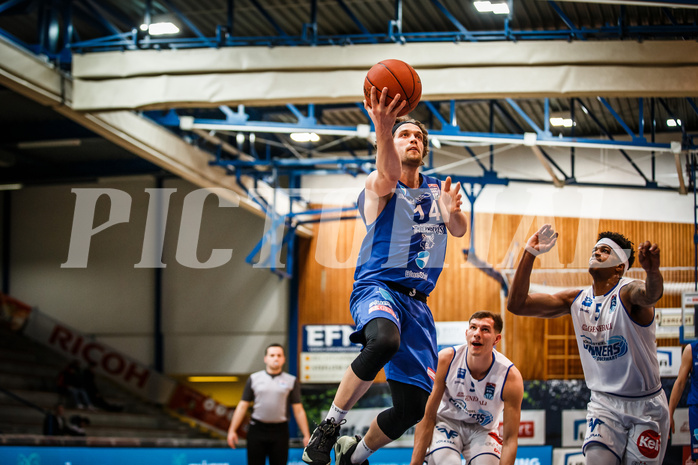 Basketball, bet-at-home Basketball Superliga 2021/22, Grunddurchgang Runde 14, Oberwart Gunners, Vienna D.C. Timberwolves, Peter Hofbauer (14)