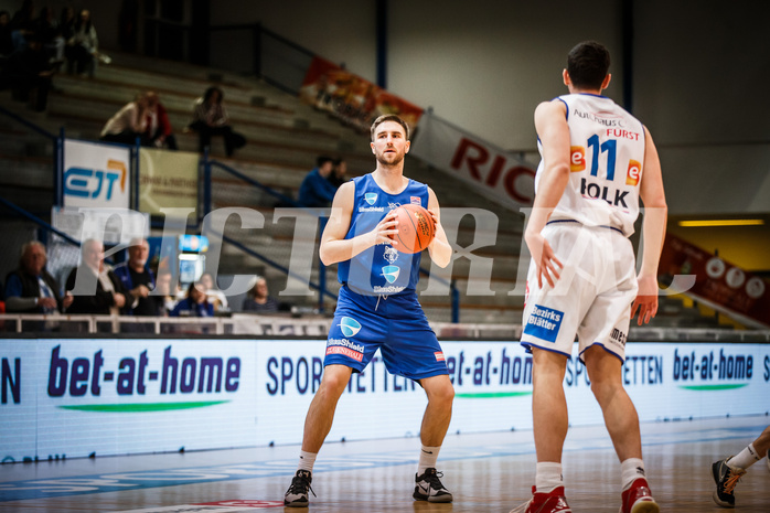 Basketball, bet-at-home Basketball Superliga 2021/22, Grunddurchgang Runde 14, Oberwart Gunners, Vienna D.C. Timberwolves, Nemanja Nikolic (6)
