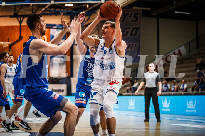 Basketball, bet-at-home Basketball Superliga 2021/22, Grunddurchgang Runde 14, Oberwart Gunners, Vienna D.C. Timberwolves, Edi Patekar (9)