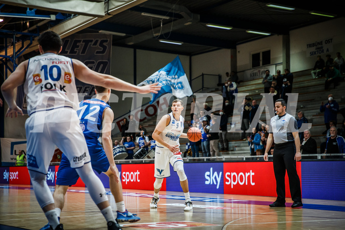 Basketball, bet-at-home Basketball Superliga 2021/22, Grunddurchgang Runde 14, Oberwart Gunners, Vienna D.C. Timberwolves, Edi Patekar (9)