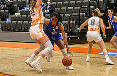 Basketball Damen Superliga 2021/22, Grunddurchgang 14.Runde BK Duchess Klosterneuburg vs. D.C. Timberwolves



