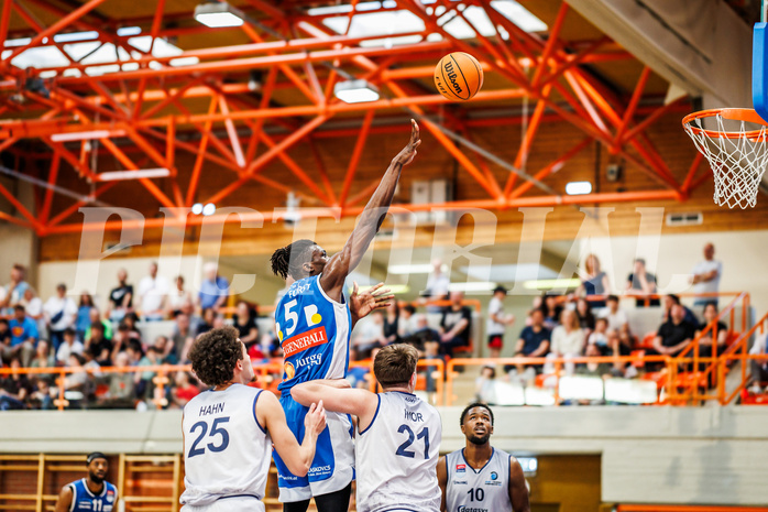 Basketball, win2day Basketball Superliga 2023/224, 09. Qualifikationsrunde, BBC Nord Dragonz, Oberwart Gunners, Shaquille Rombley (5)