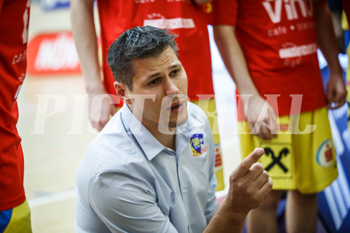 Basketball, Admiral Basketball Superliga 2019/20, Grunddurchgang 18.Runde, SKN St. Pölten Basketball, Traiskirchen Lions, Andreas Worenz (Head Coach)