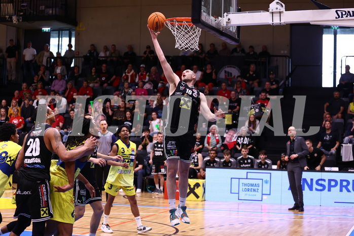 28.04.2024, Graz, Raiffeisen Sportpark Graz, Basketball Superliga 2023/24, Playoffs, Viertelfinale, Spiel 4, UBSC Raiffeisen Graz - Raiffeisen Flyers Wels 