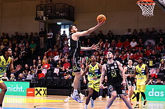28.04.2024, Graz, Raiffeisen Sportpark Graz, Basketball Superliga 2023/24, Playoffs, Viertelfinale, Spiel 4, UBSC Raiffeisen Graz - Raiffeisen Flyers Wels 