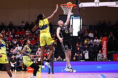 28.04.2024, Graz, Raiffeisen Sportpark Graz, Basketball Superliga 2023/24, Playoffs, Viertelfinale, Spiel 4, UBSC Raiffeisen Graz - Raiffeisen Flyers Wels 