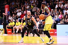 28.04.2024, Graz, Raiffeisen Sportpark Graz, Basketball Superliga 2023/24, Playoffs, Viertelfinale, Spiel 4, UBSC Raiffeisen Graz - Raiffeisen Flyers Wels 