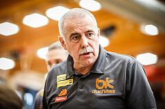 Basketball, win2day Damen Basketball Superliga 2021/22, Finale Spiel 2, BK Duchess, Vienna United, Franz Zderadicka (Head Coach)