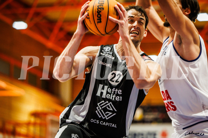 Basketball, win2day Basketball Superliga 2023/224, Grunddurchgang Runde 8, BBC Nord Dragonz, Kapfenberg Bulls, Nemanja Krstic (22)