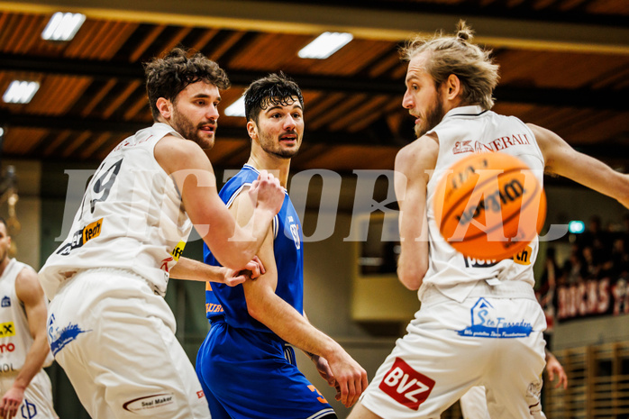 Basketball, Basketball Zweite Liga 2023/24, Grunddurchgang 10.Runde, Mattersburg Rocks, BBU Salzburg, L. Kamber (3)